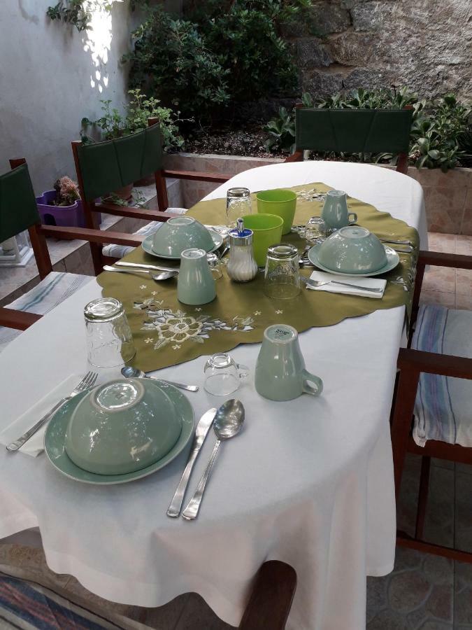 La Collina Dei Ciliegi Bed & Breakfast Sarule Exterior foto